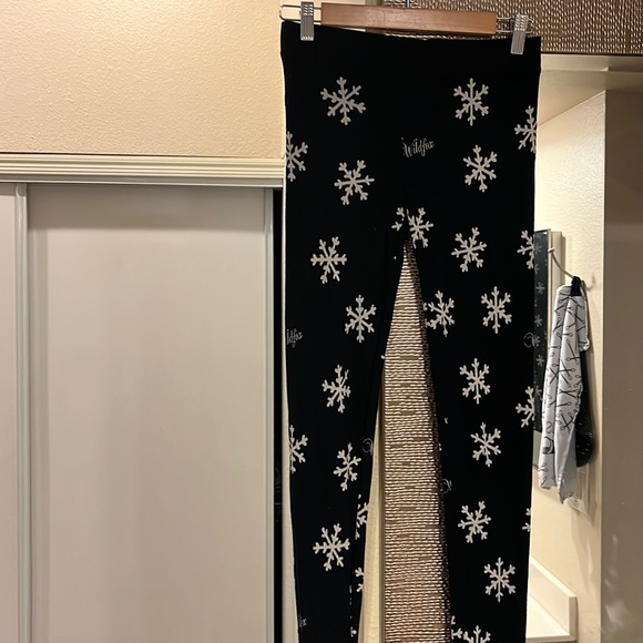 Wildfox intimates snowflake ❄️ comfy waffle joggers - Picture 1 of 5
